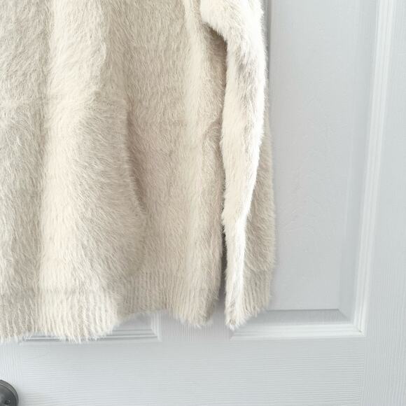 Mersea Iced Latte Cream Chalet Mockneck Fuzzy Knit Kangaroo Pocket Sweater S/M - Picture 6 of 15